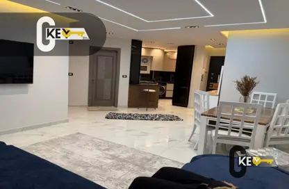 شقة - 2 غرف نوم - 1 حمام للايجار في شارع طلعت مصطفي - الرحاب المرحلة الخامسة - الرحاب - مدينة القاهرة الجديدة - القاهرة