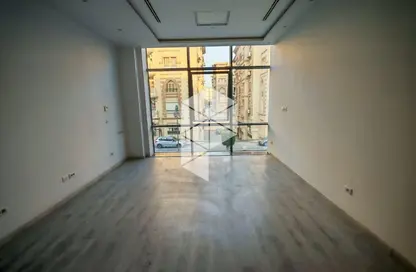 Clinic - 2 Bedrooms - 1 Bathroom for rent in Salah Al Din Abdel Karim St. - North Investors Area - New Cairo City - Cairo