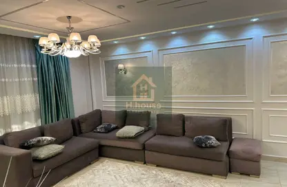 شقة - 2 غرف نوم - 2 حمامات للايجار في B12 - مدينتي - القاهرة