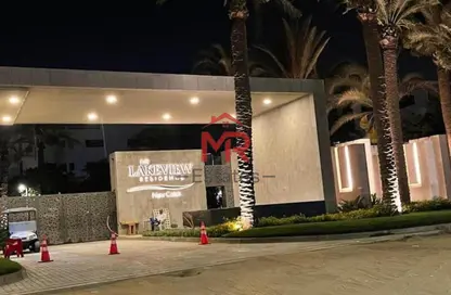 Apartment - 2 Bedrooms - 2 Bathrooms for sale in Lake View Residence - 5th Settlement Compounds - The 5th Settlement - New Cairo City - Cairo