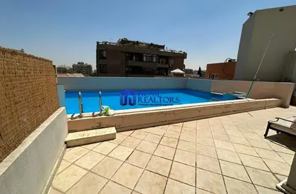 Penthouse - 3 Bedrooms - 4 Bathrooms for sale in Sarayat Al Maadi - Hay El Maadi - Cairo