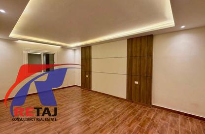Apartment - 3 Bedrooms - 2 Bathrooms for sale in Ibrahim Nawar St. - 6th Zone - Nasr City - Cairo