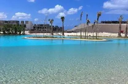 شاليه - 2 غرف نوم - 1 حمام للبيع في المصيف - راس الحكمة - الساحل الشمالي