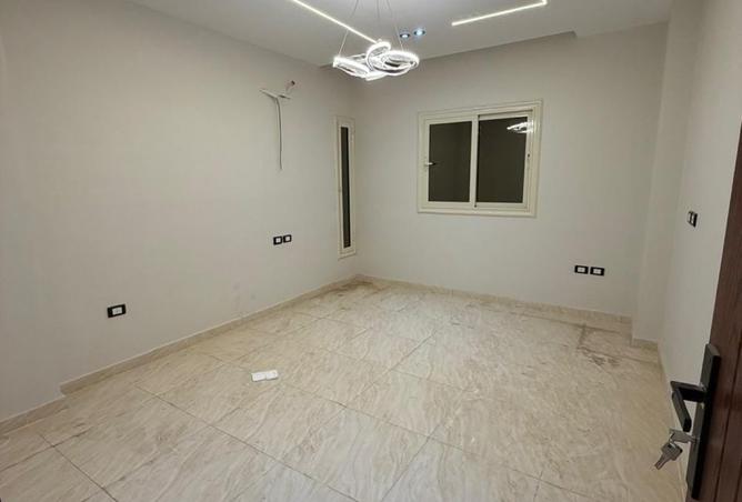 93522395 - Property Image 2