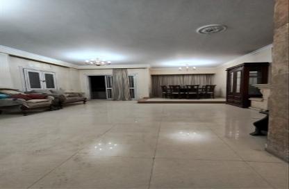 شقة - 3 غرف نوم - 2 حمامات للبيع في شارع شهاب - المهندسين - الجيزة