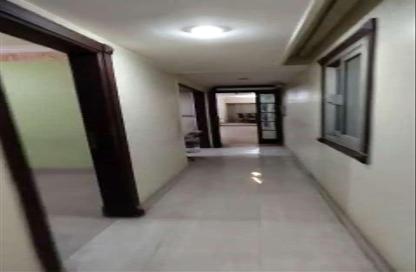 شقة - 3 غرف نوم - 2 حمامات للبيع في شارع شهاب - المهندسين - الجيزة