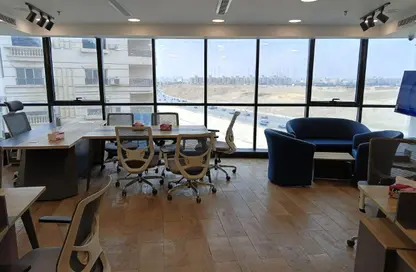 مساحات مكتبية - 3 غرف نوم - 1 حمام للايجار في ريحانة بلازا - زهراء المعادي - حي المعادي - القاهرة