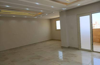 Apartment - 3 Bedrooms - 3 Bathrooms for sale in Al Hekma St. - Sheikh Zayed City - Giza