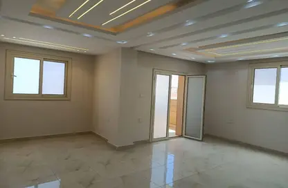 Apartment - 3 Bedrooms - 3 Bathrooms for sale in Al Hekma St. - Sheikh Zayed City - Giza