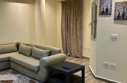 Apartment - 2 Bedrooms - 1 Bathroom for rent in Al Sharq Al Taamin - 5th Settlement Compounds - The 5th Settlement - New Cairo City - Cairo