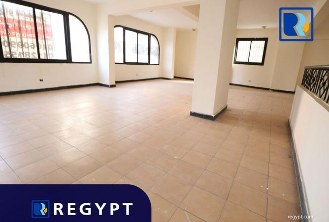 98825075 - Property Image 3