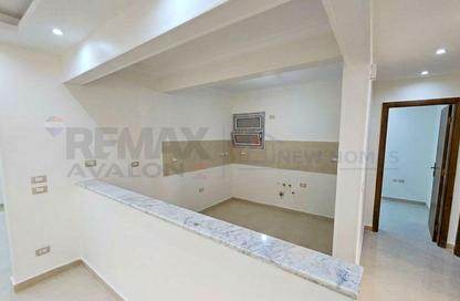 Apartment - 2 Bedrooms - 1 Bathroom for sale in Bolkly - Hay Sharq - Alexandria Apartment - 2 Bedrooms - 1 Bathroom for sale in Bolkly - Hay Sharq - Alexandria