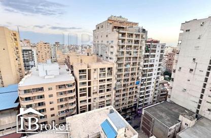 Apartment - 3 Bedrooms - 1 Bathroom for rent in Mohamed Mokbel St. - Glim - Hay Sharq - Alexandria