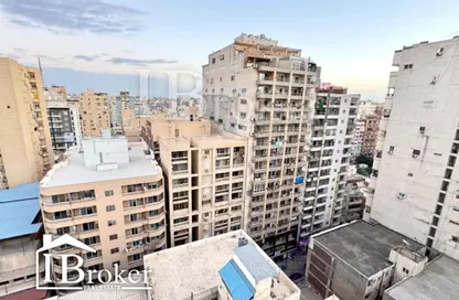 شقة - 3 غرف نوم - 1 حمام للايجار في شارع محمد مقبل - جليم - حي شرق - الاسكندرية