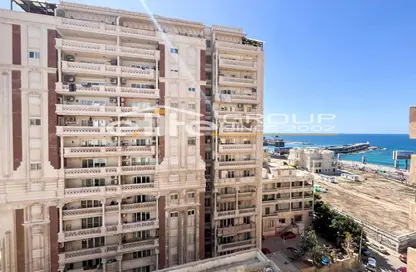 شقة - 3 غرف نوم - 3 حمامات للبيع في زيزينيا - حي شرق - الاسكندرية