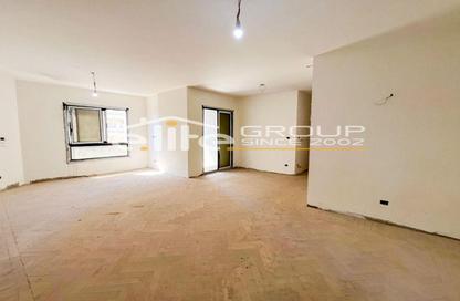 Apartment - 3 Bedrooms - 3 Bathrooms for sale in Zezenia - Hay Sharq - Alexandria