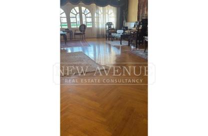 Apartment - 3 Bedrooms - 3 Bathrooms for sale in Al Hegaz St. - Roxy - Heliopolis - Masr El Gedida - Cairo