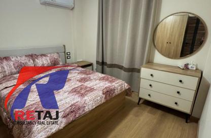 Apartment - 2 Bedrooms - 1 Bathroom for rent in 77 Mohamed Farid Axis - District 4 - The 5th Settlement - New Cairo City - Cairo
