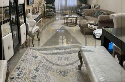 Apartment - 3 Bedrooms - 2 Bathrooms for sale in Al Fath St. - Fleming - Hay Sharq - Alexandria
