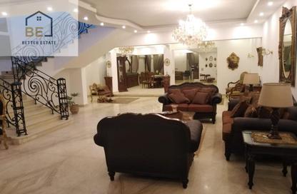 فيلا - 6 غرف نوم - 4 حمامات للبيع في كمبوندات الشروق - مدينة الشروق - القاهرة