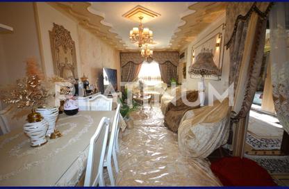 Apartment - 3 Bedrooms - 1 Bathroom for sale in Al Mosheer Ahmed Ismail St. - Sidi Gaber - Hay Sharq - Alexandria