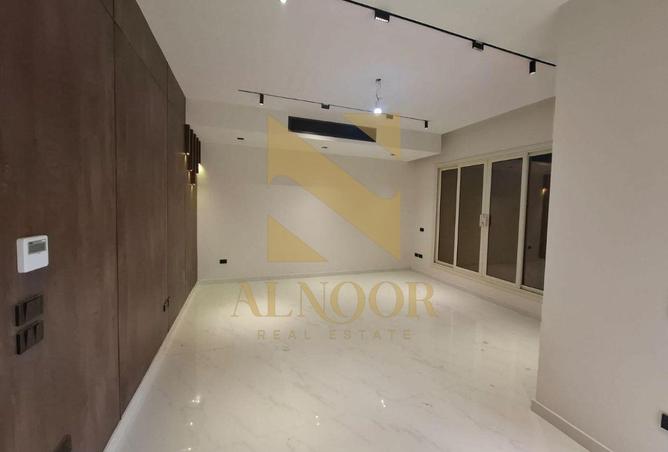 101204238 - Property Image 3