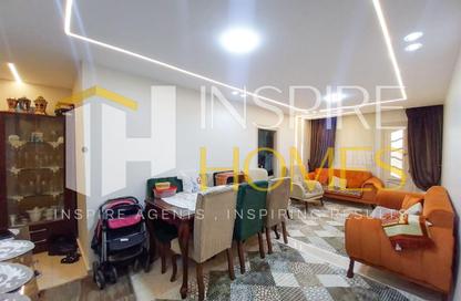 Apartment - 2 Bedrooms - 1 Bathroom for sale in Al Nasr St. - Smouha - Hay Sharq - Alexandria