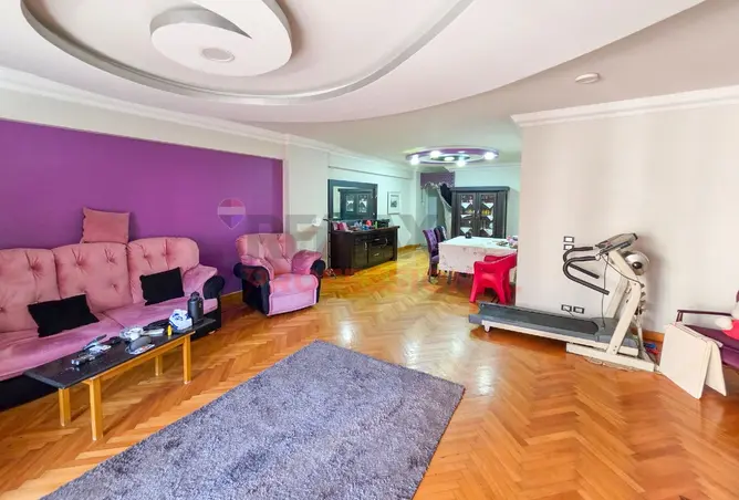 99118875 - Property Image 2