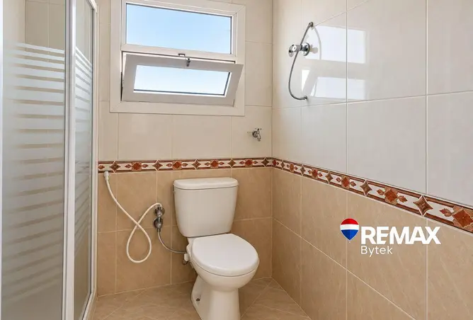 107119393 - Property Image 3