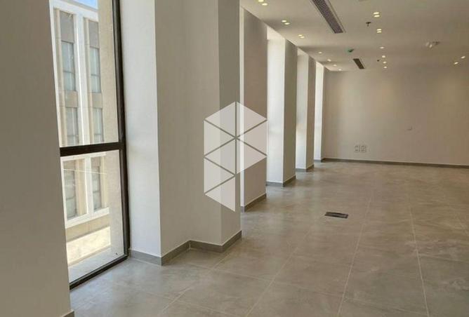 102068668 - Property Image 2