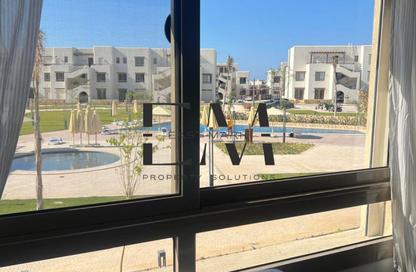 Chalet - 2 Bedrooms - 3 Bathrooms for rent in Hacienda West - Ras Al Hekma - North Coast