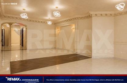 Apartment - 3 Bedrooms - 3 Bathrooms for sale in Abdel Salam Aref St. - Laurent - Hay Sharq - Alexandria Apartment - 3 Bedrooms - 3 Bathrooms for sale in Abdel Salam Aref St. - Laurent - Hay Sharq - Alexandria
