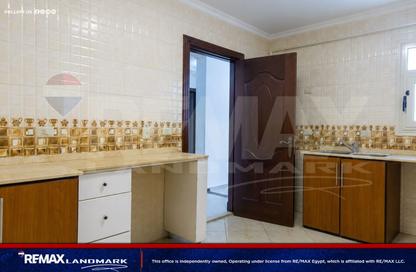 Apartment - 3 Bedrooms - 3 Bathrooms for sale in Abdel Salam Aref St. - Laurent - Hay Sharq - Alexandria Apartment - 3 Bedrooms - 3 Bathrooms for sale in Abdel Salam Aref St. - Laurent - Hay Sharq - Alexandria