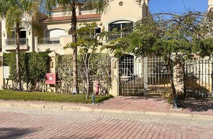 Villa - 3 Bedrooms - 3 Bathrooms for sale in Al Patio 5 East - El Patio - El Shorouk Compounds - Shorouk City - Cairo