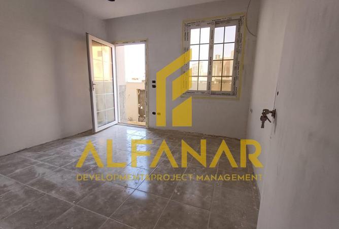 8708482 - Property Image 2