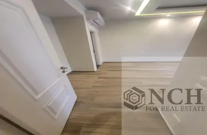 Apartment - 3 Bedrooms - 2 Bathrooms for rent in Hyde Park - New Cairo City - Cairo