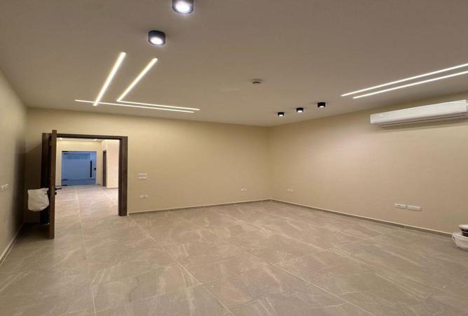 61694828 - Property Image 3