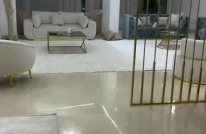 Duplex - 4 Bedrooms - 4 Bathrooms for rent in Al Gabalaya St. - Zamalek - Cairo