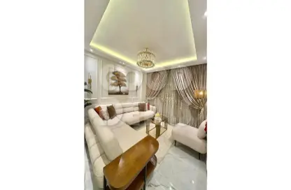 Apartment - 2 Bedrooms - 2 Bathrooms for sale in Heliopolis Square - El Nozha - Cairo