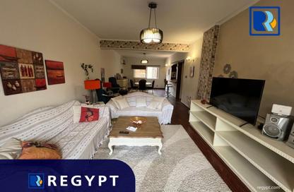 Apartment - 2 Bedrooms - 2 Bathrooms for rent in Ismail Mohamed St. - Zamalek - Cairo