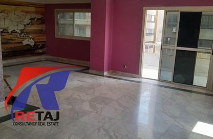 شقة - 4 غرف نوم - 2 حمامات للايجار في شارع اسماعيل القباني - المنطقة الأولى - مدينة نصر - القاهرة