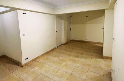 Office Space - 2 Bedrooms - 1 Bathroom for rent in Victor Ammanuel Square - Smouha - Hay Sharq - Alexandria