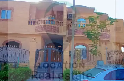 شقة - 3 غرف نوم - 2 حمامات للبيع في الحي الخامس - مدينة العبور - القليوبية