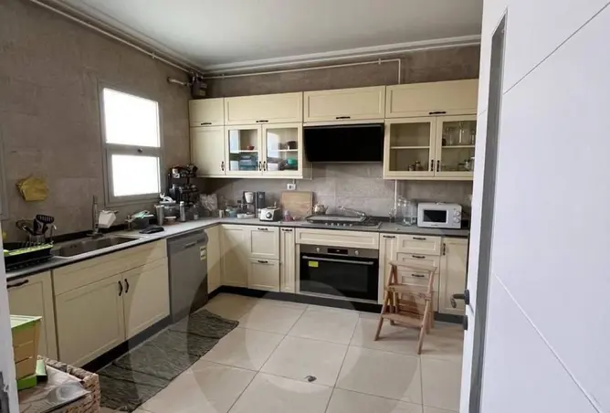 97722007 - Property Image 2