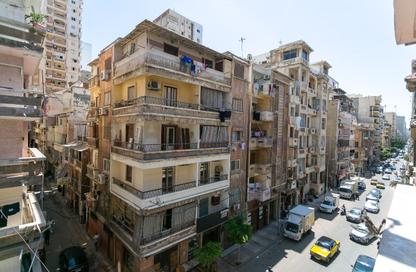 شقة - 5 غرف نوم - 2 حمامات للبيع في شارع بورسعيد - كليوباترا - حي شرق - الاسكندرية