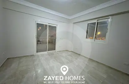 شقة - 3 غرف نوم - 3 حمامات للايجار في 6 ويست - بيفرلي هيلز - كمبوندات الشيخ زايد - الشيخ زايد - الجيزة