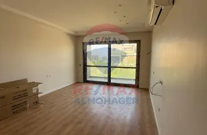 فيلا - 4 غرف نوم - 3 حمامات للايجار في باتيو الزهراء - كمبوندات الشيخ زايد - الشيخ زايد - الجيزة