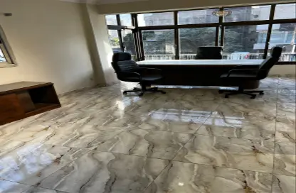 مساحات مكتبية - 6 غرف نوم - 2 حمامات للايجار في شارع أحمد عرابي - المهندسين - الجيزة