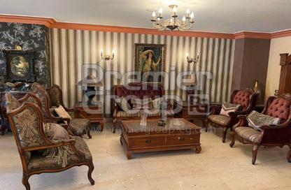Apartment - 3 - 4 for rent in Mohamed Mazhar St. - Zamalek - Cairo
