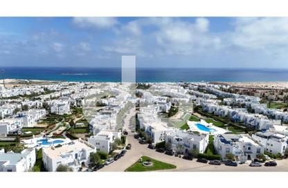 Chalet - 2 Bedrooms - 2 Bathrooms for sale in Mountain View - Ras Al Hekma - North Coast